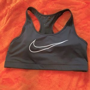 NWOT. NIKE SPORTS BRA!